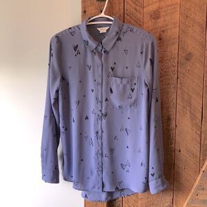 Reitman hearts buttons down shirt